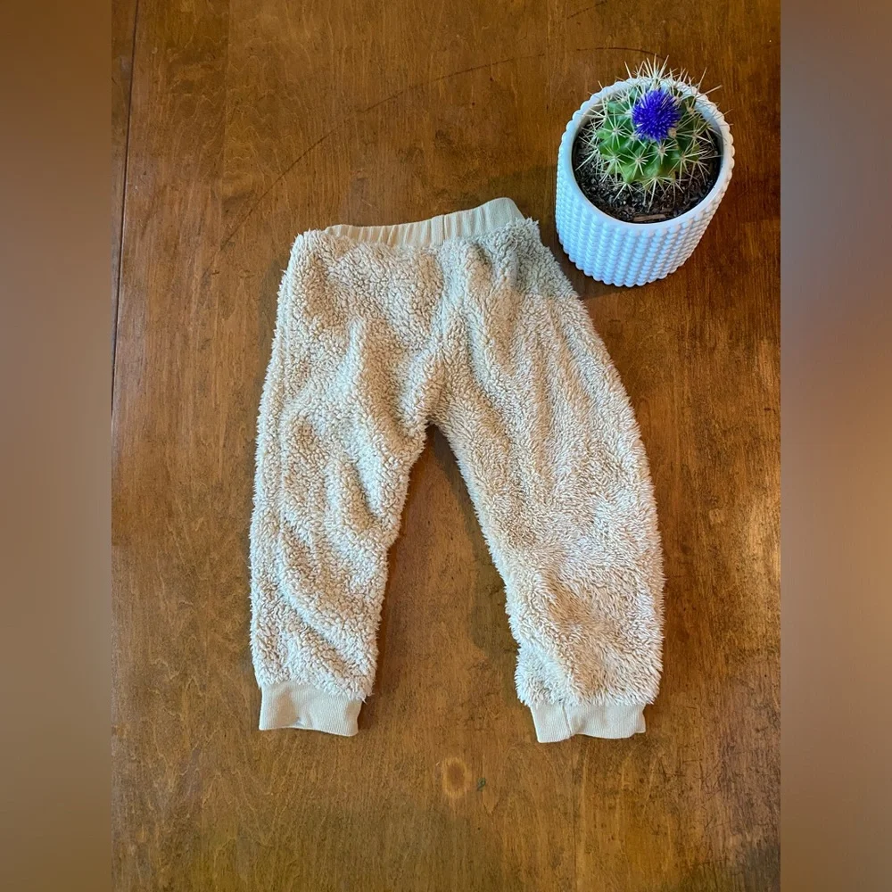 Toddler 2T Fuzzy Beige Matching Set Cozy Lounge Outfit Unisex
